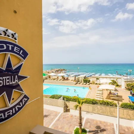 Isa-double With Balcony And Front Sea View In With Swimming Pool In Marina Di Cecina, Just 10 Meters From The Sea 3*